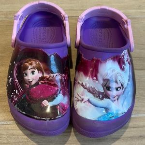 ❄️Frozen Light up Crocs size 11